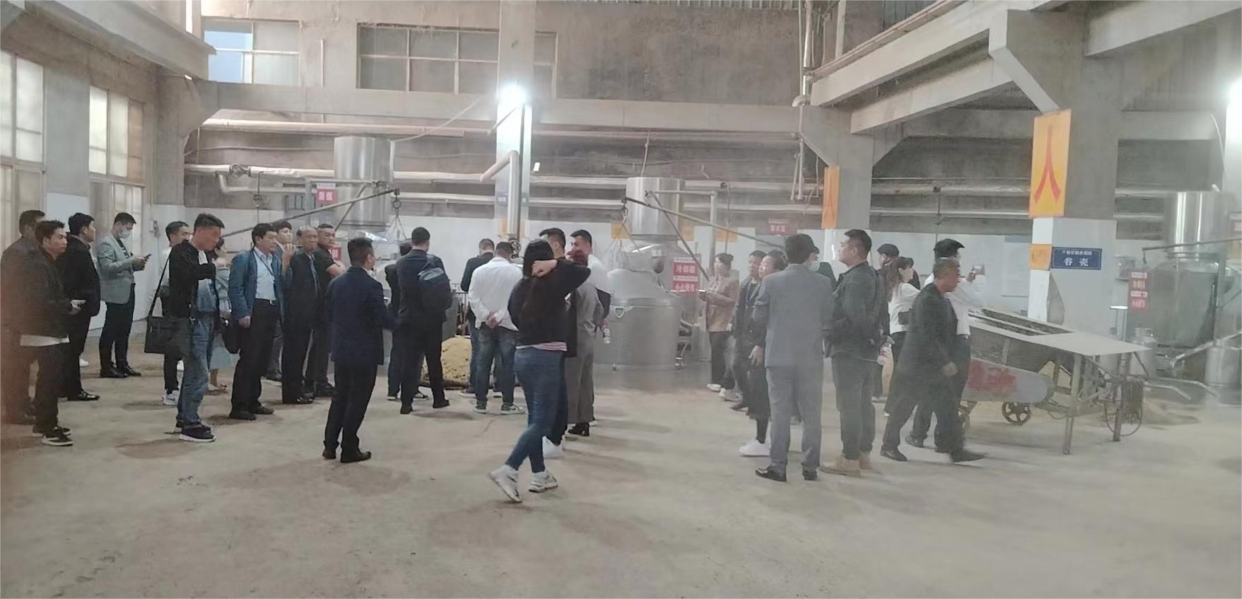 怀庄参观.jpg